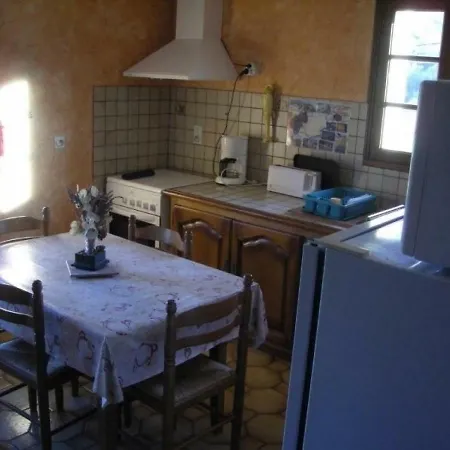 House Mas De Balut بيت للعطل Memerlin